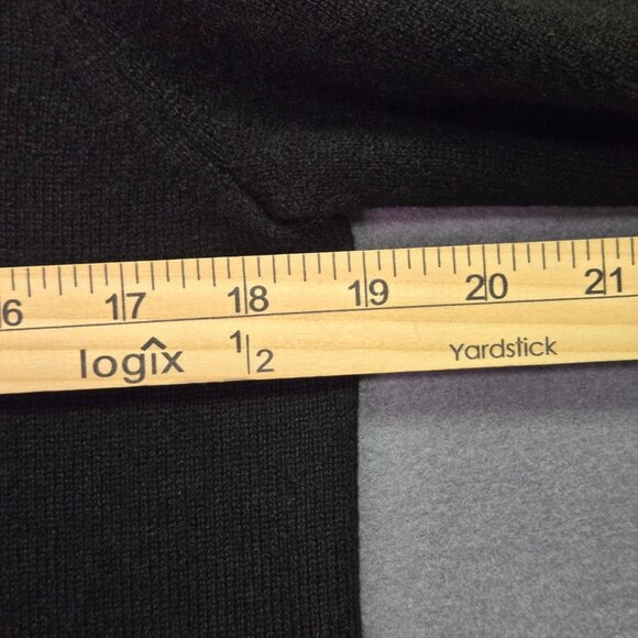 Vintage Neiman Marcus Black Cashmere Turtleneck Sweater L Soft Warm Long Sleeve - Picture 6 of 7